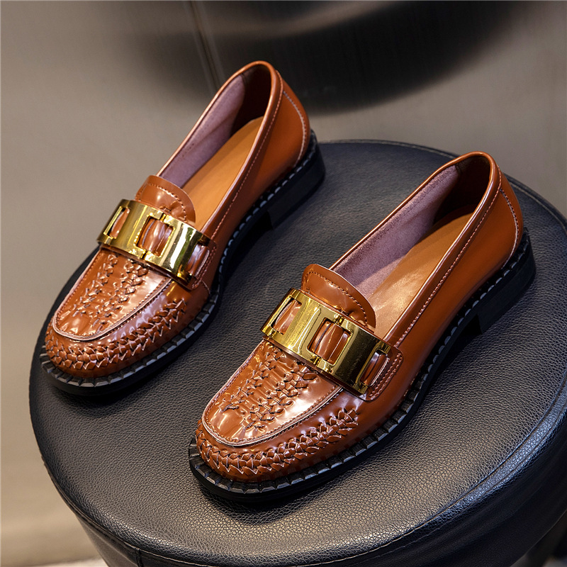 Soft-Soled Italian-Style Women's Leather Shoes - Trendy 3 cm Cowhide Slip-Ons for Comfort and Style Soft-Soled Italian-Style Women's Leather Shoes - Trendy 3 cm Cowhide Slip-Ons for Comfort and Style