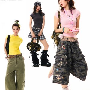 Solid Color Pink Cropped T-Shirt for Women - Short Sleeve, Slim Fit, Spicy Girl Style, Summer Essential