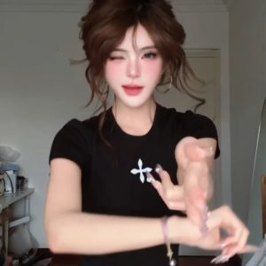 Spicy Girl Cross Print Shoulder T-Shirt for Women - Vintage Slim Fit Short Sleeve Top - Summer American Style Trend