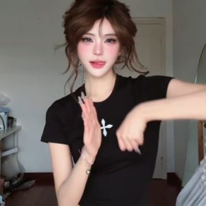 Spicy Girl Cross Print Shoulder T-Shirt for Women - Vintage Slim Fit Short Sleeve Top - Summer American Style Trend