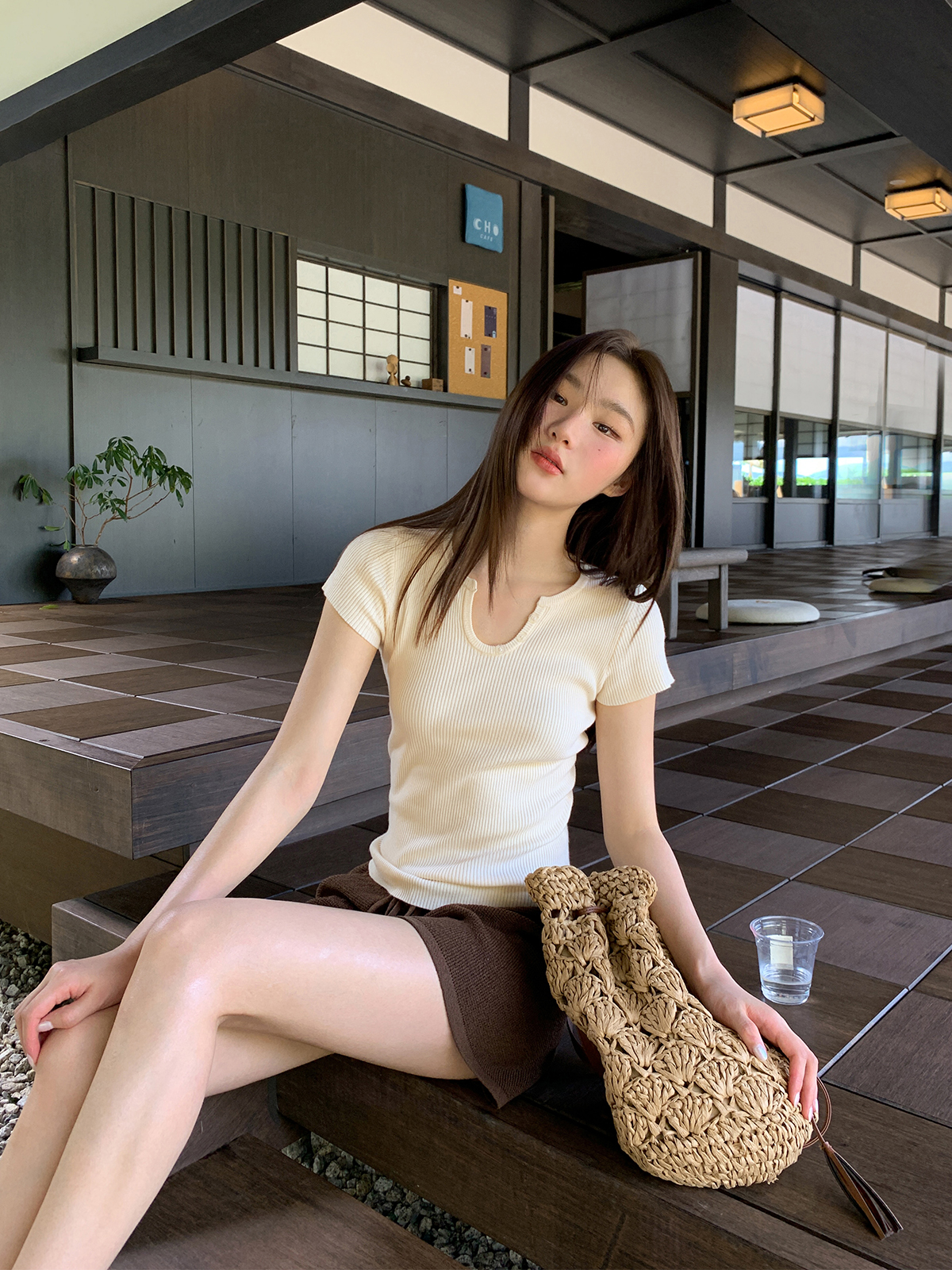 Split Hem Small Round Neck Knitted Short Sleeve T-Shirt for Women - Summer 2025 Niche Slim Fit Top, Perfect for 90s and Y2K Styles Split Hem Small Round Neck Knitted Short Sleeve T-Shirt for Women - Summer 2025 Niche Slim Fit Top, Perfect for 90s and Y2K Styles