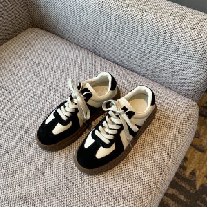 Spring 2025 Casual Sports Sneakers - Color-Blocking Genuine Leather Lace-Up Thick-Soled Retro Training Shoes for Students