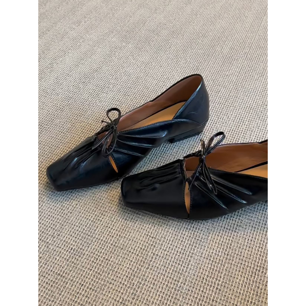 Square-Toed Pleated Hollow Mary Jane Shoes with Bow - French Style Low-Heeled Loafers, Sheepskin Small Leather Shoes