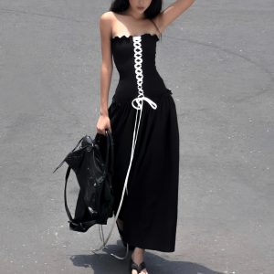 Strapless Black Dress with Chest Strap - High-End Feel, Perfect for Outings, Instagram-Worthy Vietnamese Hot Girl Style