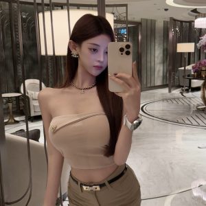 Strapless Top with Built-in Padding for Trendy Girls - Perfect for Y2K Style and Summer Fashion