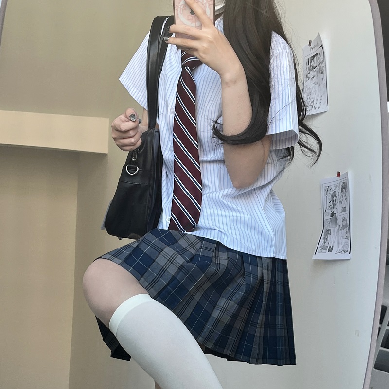 Striped Short-Sleeve Japanese College-Style White Shirt - Loose High-End Summer Top for Women - Trendy Casual Wear Striped Short-Sleeve Japanese College-Style White Shirt - Loose High-End Summer Top for Women - Trendy Casual Wear