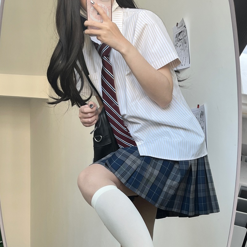 Striped Short-Sleeve Japanese College-Style White Shirt - Loose High-End Summer Top for Women - Trendy Casual Wear Striped Short-Sleeve Japanese College-Style White Shirt - Loose High-End Summer Top for Women - Trendy Casual Wear