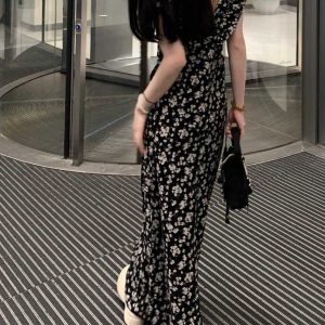 Stunning Black Floral Midi Dress with Cap Sleeves - 2025 Summer Date Night French Tea-Length Style