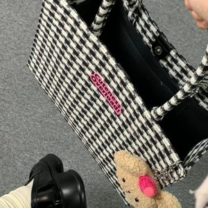 Stylish Checkered Tote Bag - Large Capacity Shoulder Handbag for Work, College, and Daily Commuting