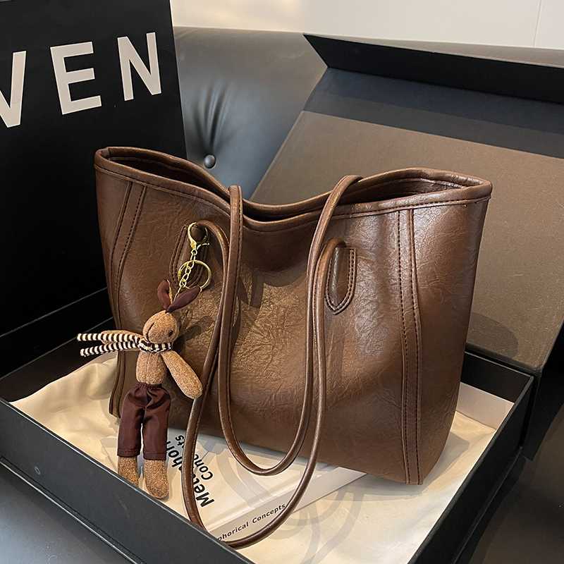 Stylish Large Capacity Women's Shoulder Tote Bag for Commuting and Classes - High-End Feel for 2025 Fashion