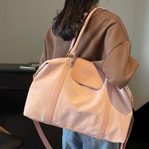Stylish Lightweight Waterproof Travel Bag for Women - Large Capacity Commuter Shoulder Luggage for Short-Distance Business Trips