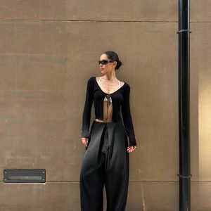 Stylish Minimalist Black Trousers with Built-In Layers and Special Cut - Trendy Loose Fit for Effortless Chic Style