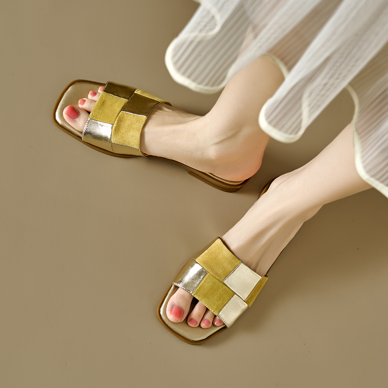 Stylish Women's Color-Block One-Strap Flat Sandals - Casual Slip-On Outdoor Slippers for Effortless Summer Style