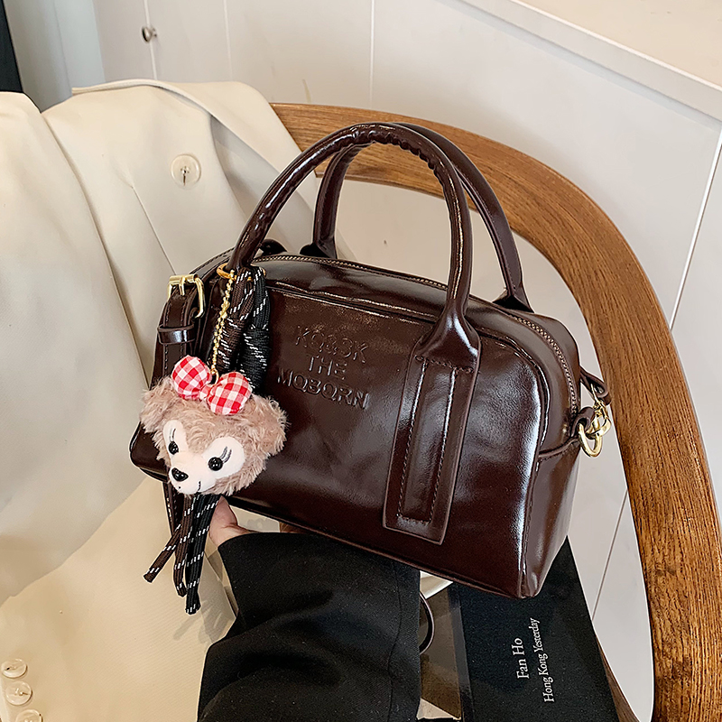 Stylish Women's Letter Tote Bag - 2025 Niche Design Shoulder Crossbody Bag, High-End Pillow Style