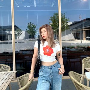 Summer 2025 Women's Big Red Floral Printed T-Shirt - Versatile Round Neck Short Sleeve Loose Top in Y2K Style