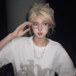 Summer 2025 Women's Loose Round Neck T-Shirt with Letter Print - Casual Short Sleeve Trendy Top for Couples