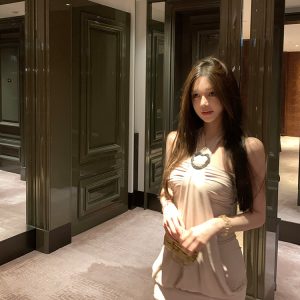 Summer Bodycon Halter Neck Dress - Sexy Strapless Chantecaille Style, Niche Pure Desire Design for Effortless Chic