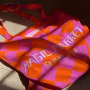 Summer Canvas Tote Bag with Pink Orange Diamond Pattern - Large Capacity Fashion Commute Bag for Magic Market Style