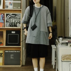 Summer Color-Blocking Design Round Neck Short Sleeve T-Shirt for Men - Trendy Casual Style, Perfect for 90s Aesthetic Fashion