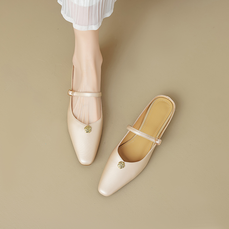 Summer Fashion Camellia Buckle Strap Sandals for Women - Low-Heeled Mules & Half Slippers