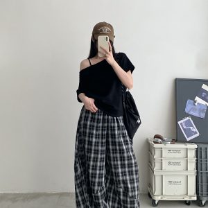 Summer Off-Shoulder Loose Fit Two-Way T-Shirt for Women - Slim-Fit Short Sleeve Top in Sun Grapefruit - Casual 90s Style