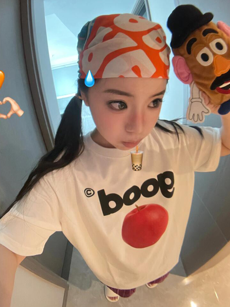 Summer Oversized Apple Print T-Shirt for Women - Casual Round Neck Heavyweight Short Sleeve Top, American Style Fashion Summer Oversized Apple Print T-Shirt for Women - Casual Round Neck Heavyweight Short Sleeve Top, American Style Fashion