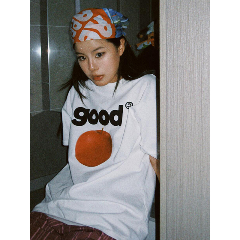 Summer Oversized Apple Print T-Shirt for Women - Casual Round Neck Heavyweight Short Sleeve Top, American Style Fashion Summer Oversized Apple Print T-Shirt for Women - Casual Round Neck Heavyweight Short Sleeve Top, American Style Fashion