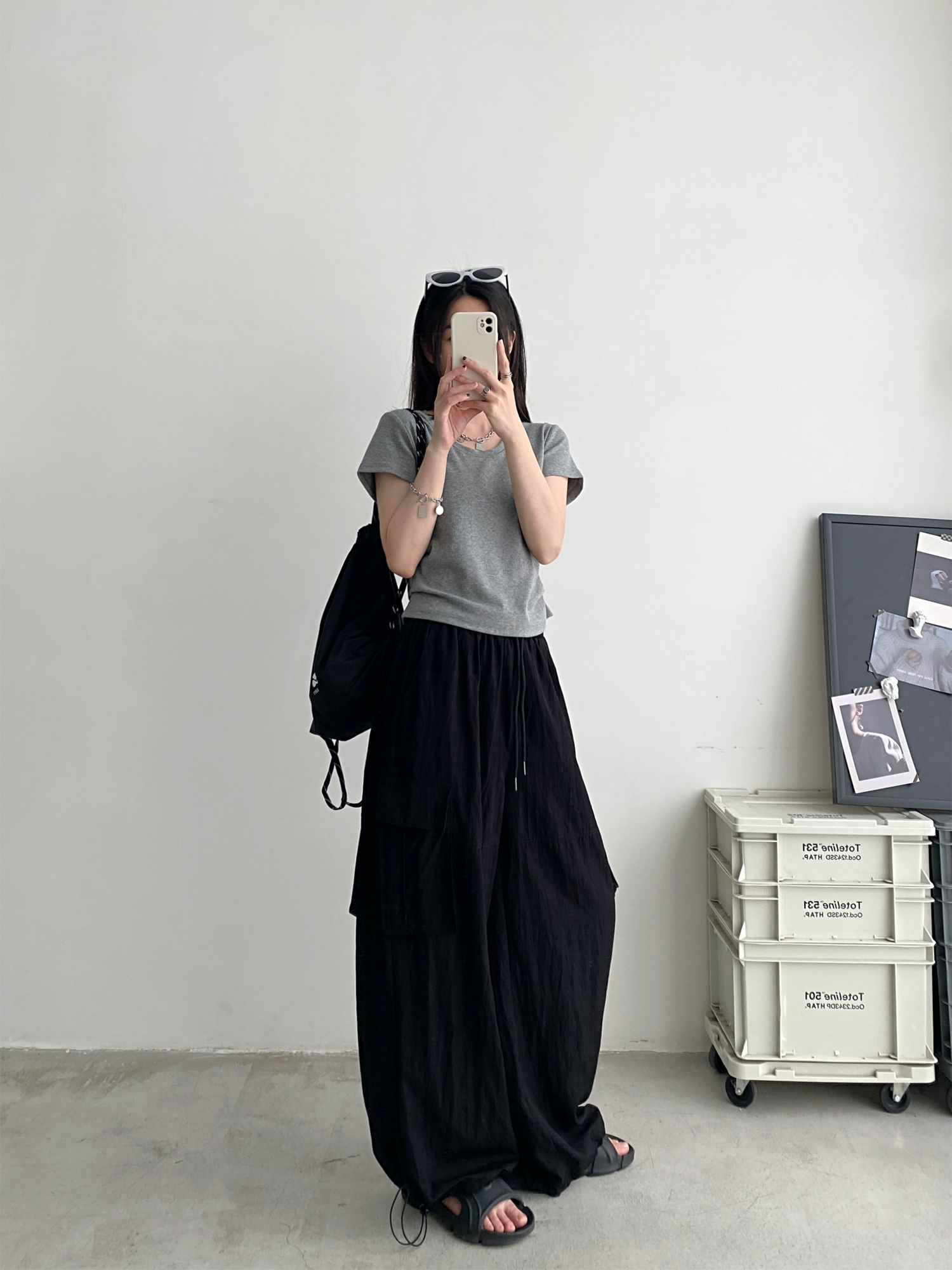 Summer Oversized Pleated Design U-Neck T-Shirt for Women - Slimming White Short Sleeve Top with Sun Grapefruit Pattern Summer Oversized Pleated Design U-Neck T-Shirt for Women - Slimming White Short Sleeve Top with Sun Grapefruit Pattern