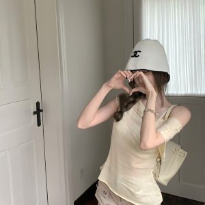 Summer Sleeveless Knitted Top for Women - Relaxed Fit Thin T-shirt with Niche Design - Trendy 90s Style