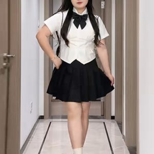 Summer Two-Piece Set for Women - Flattering Pleated Skirt &遮肉 Shirt, Age-Reducing College Style JK Uniform, Perfect for Curvy Figures