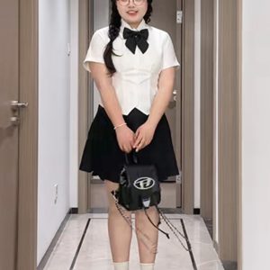 Summer Two-Piece Set for Women - Flattering Pleated Skirt &遮肉 Shirt, Age-Reducing College Style JK Uniform, Perfect for Curvy Figures