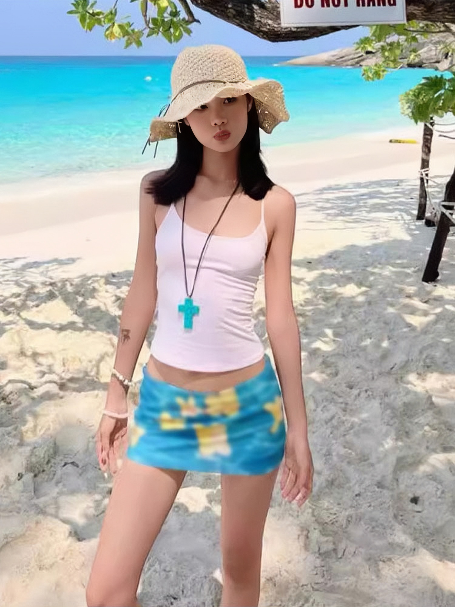 Summer Women's Blue Bodycon Skirt - Hand-Painted Egg Flower Design, Low-Waist Mesh, American Style, Hot and Spicy Short Skirt Summer Women's Blue Bodycon Skirt - Hand-Painted Egg Flower Design, Low-Waist Mesh, American Style, Hot and Spicy Short Skirt