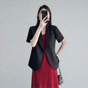 Summer Women's Short-Sleeved Suit Jacket in White and Black, High-End Loose Fit Blazer for Slimming Casual Style