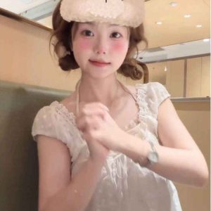 Summer Women's White Square Neck T-Shirt with Lace Spliced Puff Sleeves - French Style Sweet Fashion Top