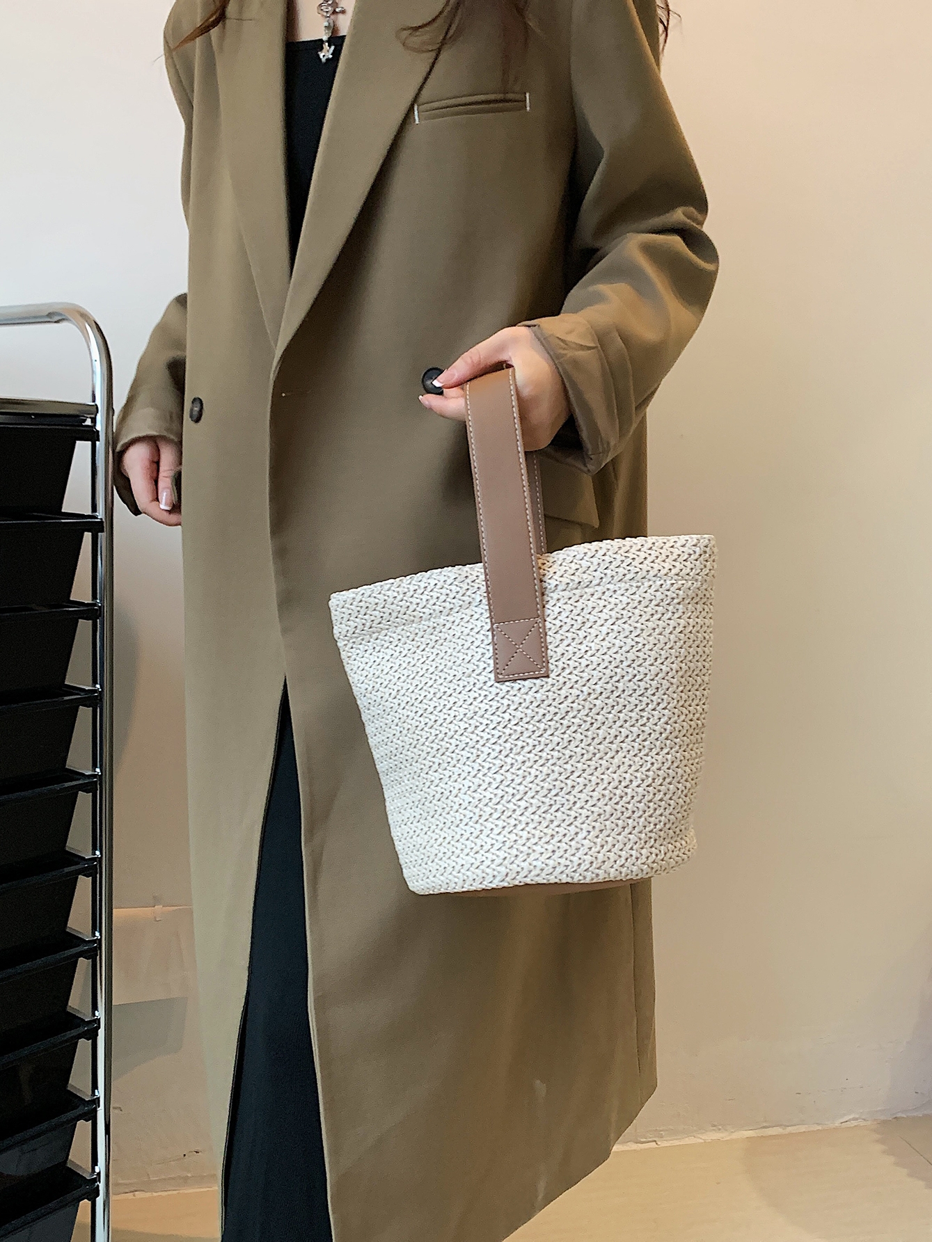 Summer Woven Straw Bucket Bag for Women - 2025 Stylish Beach Handbag, Vacation Essential, Small Tote for Girls Summer Woven Straw Bucket Bag for Women - 2025 Stylish Beach Handbag, Vacation Essential, Small Tote for Girls