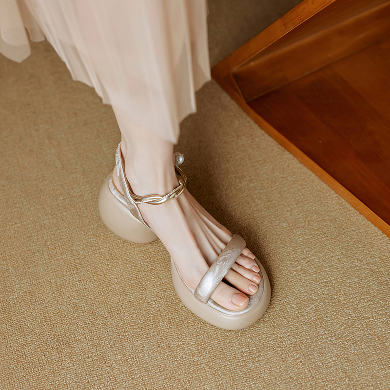 Super Slim Round Toe Pearl Open-Toe Sandals for Women - Summer 2025 Thick Sole One-Strap Footwear in Trendy Style