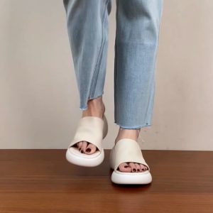 Super Soft Lambskin Chunky Heel One-Strap Outdoor Sandals for Women - Summer 2025 Thick-Soled High Heels, Trendy Fashion Footwear.