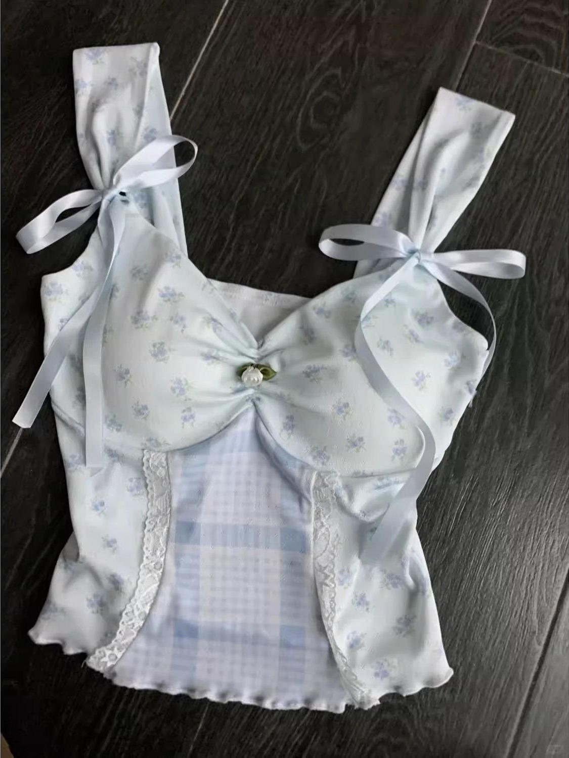 Sweet Floral Camisole for Women with Chest Pads - Summer Chic Short Fitted Sleeveless Top, Perfect for 90s and Y2K Style Sweet Floral Camisole for Women with Chest Pads - Summer Chic Short Fitted Sleeveless Top, Perfect for 90s and Y2K Style