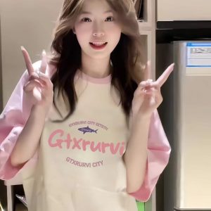 Sweet Pink Shoulder-Split Short Sleeve T-Shirt for Summer - Patchwork Style for Girls and Teens