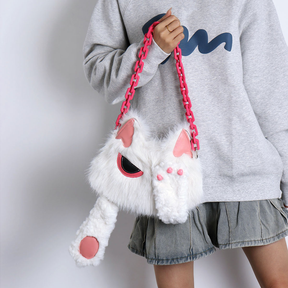 Sweet White Face-Covering Cat Bag - Cute Plush Shoulder Crossbody Bag for Y2K and Korean Style Lovers