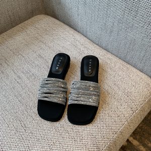 Thick-Heeled Water Drill Slippers for Women, Summer 2025 Mid-Heel Sandals, Stylish One-Word Design for Skirts and Casual Outfits