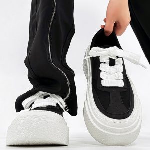 Thick-Soled Height-Increasing Canvas Shoes for Men - Trendy Breathable Mesh Platform Sneakers, Retro Sports Board Shoes