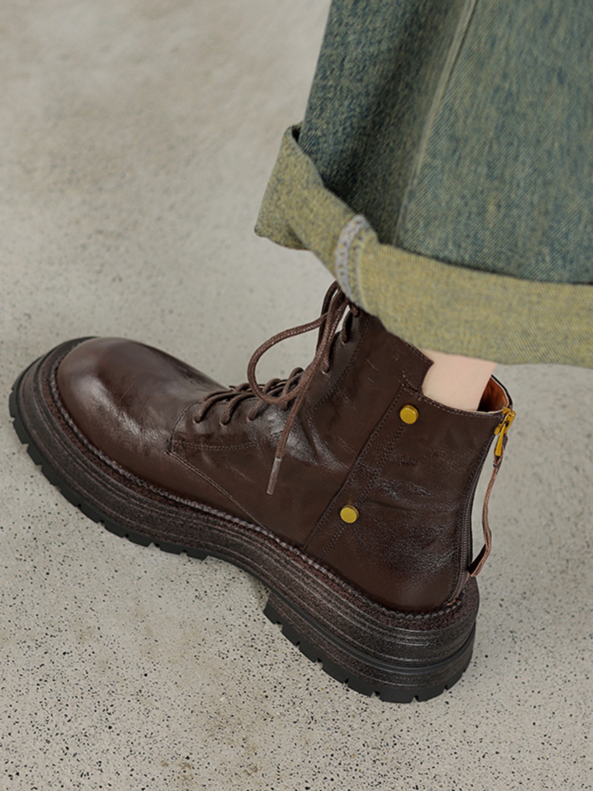 Thick-Soled Lace-Up Brown Martin Boots for Women - Small Lambskin Round-Toe Short Boots for Autumn Winter 2024 Thick-Soled Lace-Up Brown Martin Boots for Women - Small Lambskin Round-Toe Short Boots for Autumn Winter 2024