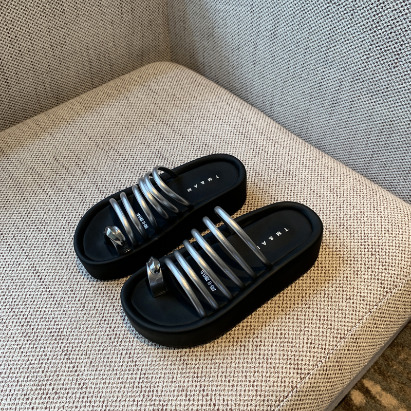 Thick-Soled Open-Toe Platform Sandals for Women - Summer 2025 Casual One-Strap Height-Increasing Slippers Thick-Soled Open-Toe Platform Sandals for Women - Summer 2025 Casual One-Strap Height-Increasing Slippers