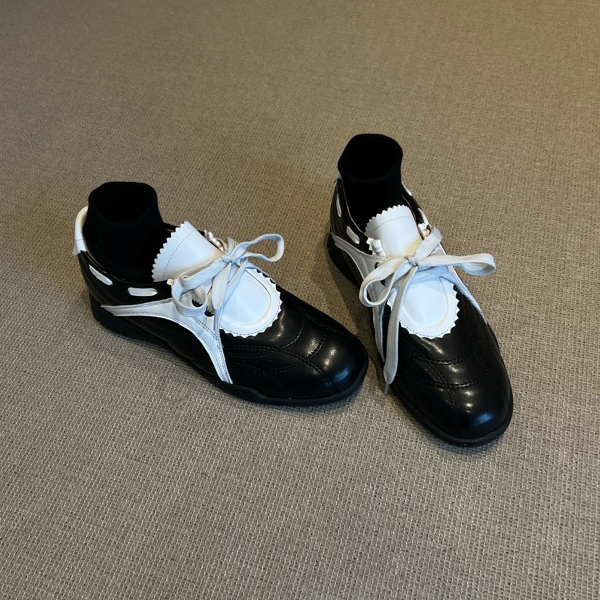 Thick-Soled Sporty Mary Jane Shoes for Women - Color-Blocked Retro Lace-Up Casual Footwear, Round-Toe Comfort