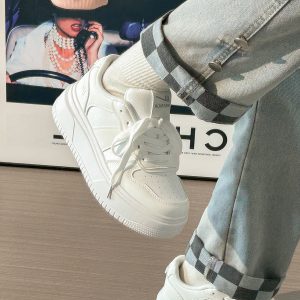 Thick-Soled White Bread Loaf Shoes for Women - Breathable, Versatile Spring/Summer Style, Height-Increasing Platform Sneakers