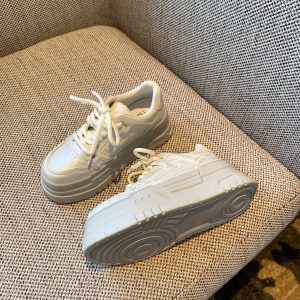 Thick-Soled White Sneakers for Women - Spring 2025 Casual Sports Shoes, Height-Increasing, Slimming, Versatile for Everyday Wear