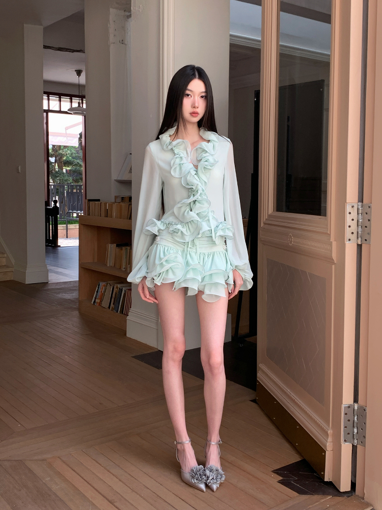 Transparent Chiffon 3D Ruffled Cardigan and Short Skirt Set - Wizard of Oz Inspired Floral Design Transparent Chiffon 3D Ruffled Cardigan and Short Skirt Set - Wizard of Oz Inspired Floral Design