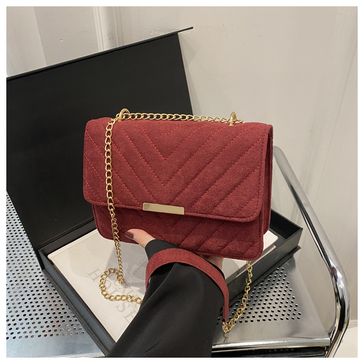 Trendy 2025 Women's Textured Chain Shoulder Crossbody Bag - Retro Small Square Design, Versatile Fashion Accessory Trendy 2025 Women's Textured Chain Shoulder Crossbody Bag - Retro Small Square Design, Versatile Fashion Accessory