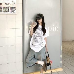 Trendy American Style All-Over Print Bullet Letter Short-Sleeve T-Shirt for Men and Women - Summer Loose Fit Couple Tee